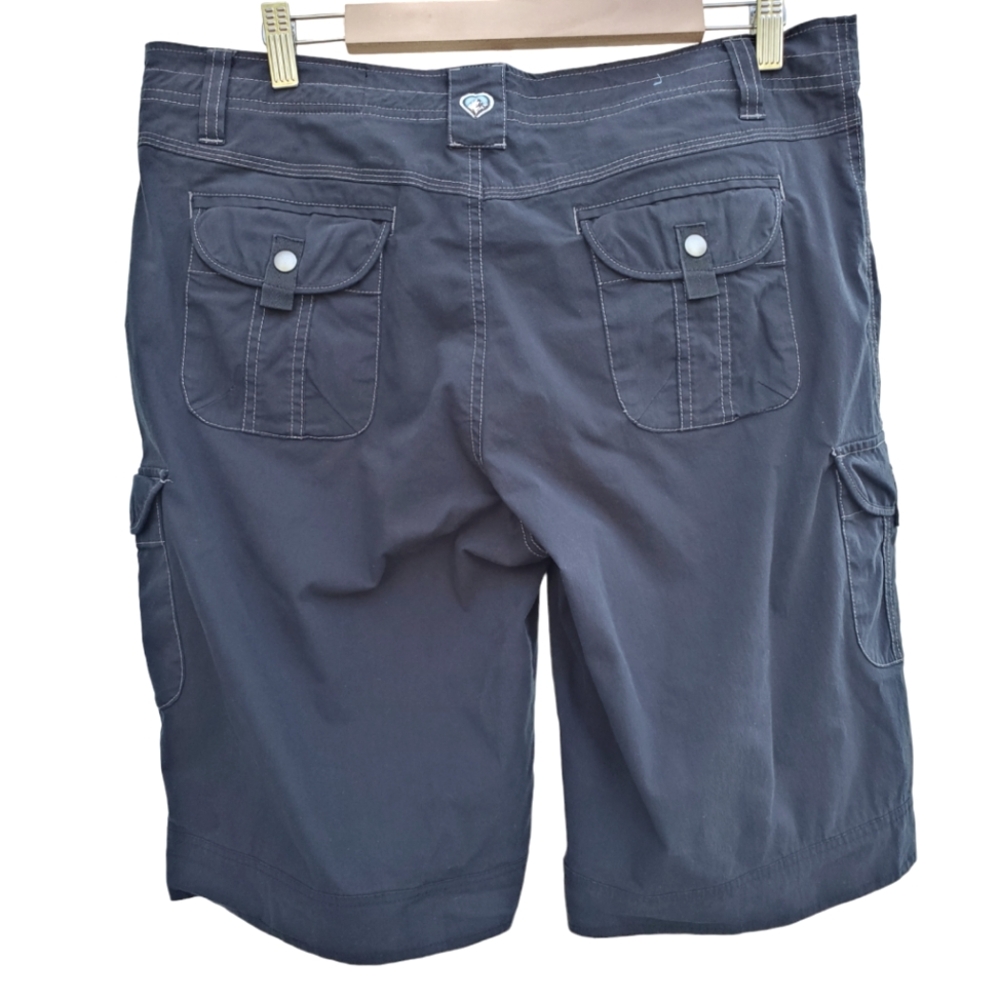 Kuhl Womens Size 14 Splash 12.5” Inseam Cargo Shorts Black Hiking Outdoor